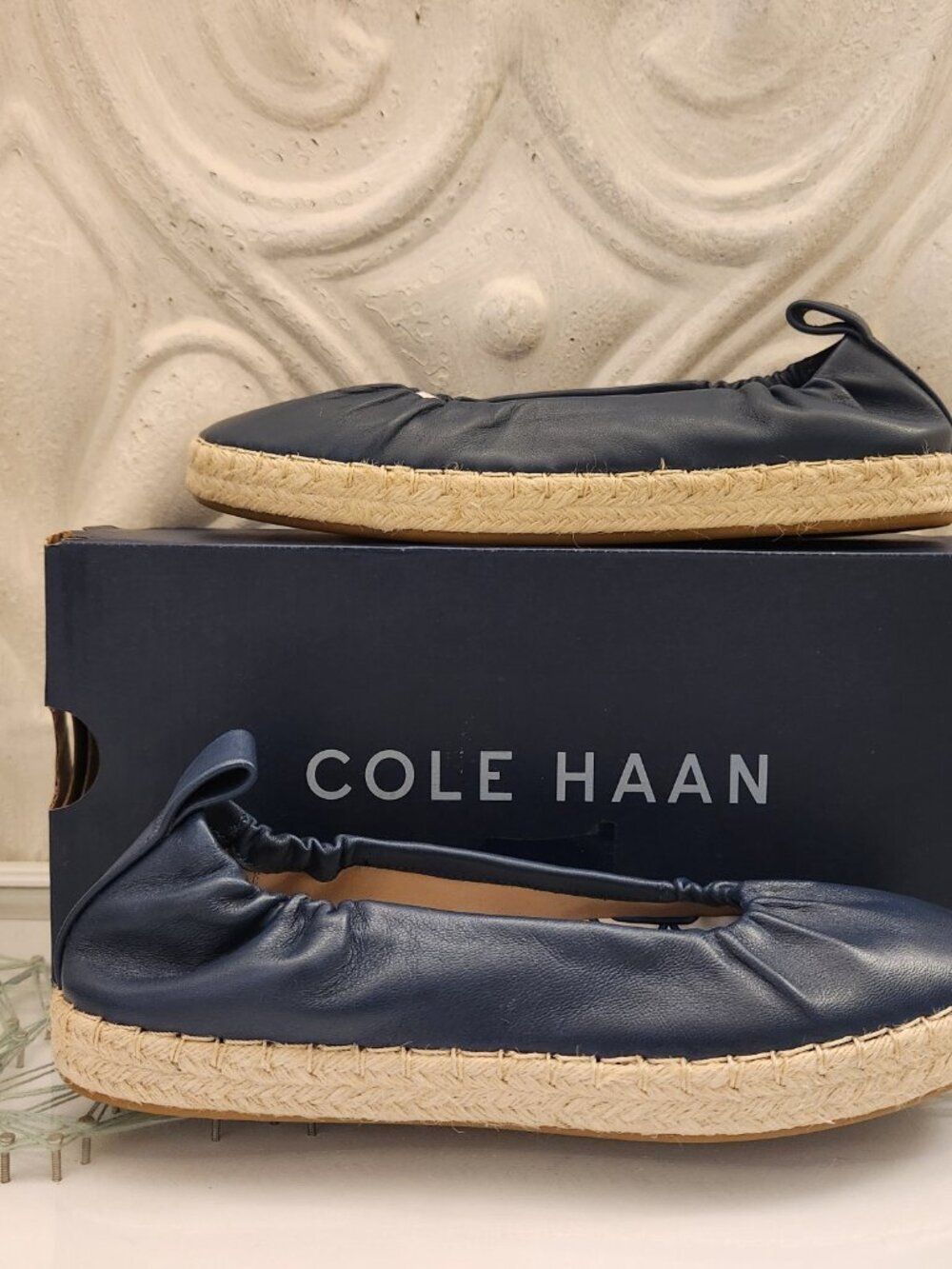 Cole Haan Leather "Seaboard" Ballet flats. NIB. Size 6